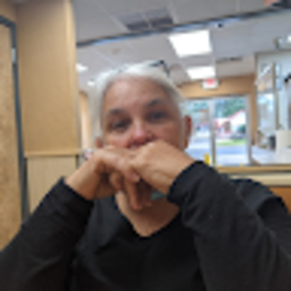 Meet your Posher, Debra - Picture 1 of 1